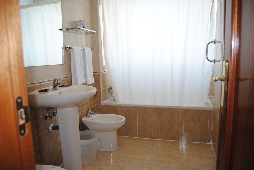 לה לסטריה Hostal El Mirador חדר תמונה